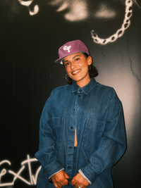 The Grandad Hat represents a unique shape, made with quality fabrics from durable cotton twill. Minimalist and timeless, the Grandad Hat is your go-to accessory for laid-back style. With a subtle embroidered EF logo, this cap adds polish to any outfit and brings a modern day approach to an unmatched era of style, the 90s.
Vintage visor with the green under brim for the connoisseur. Unisex 90s style EF streetwear snapback cap, navy grandad cotton hat with embroidery and green underbrim.